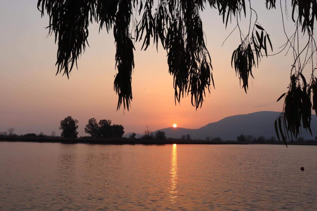 Magia Sul Lago Di Fondi 몬테 산 비아지오 외부 사진