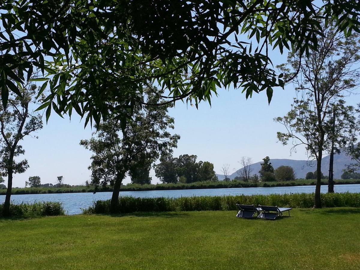 Magia Sul Lago Di Fondi 몬테 산 비아지오 외부 사진
